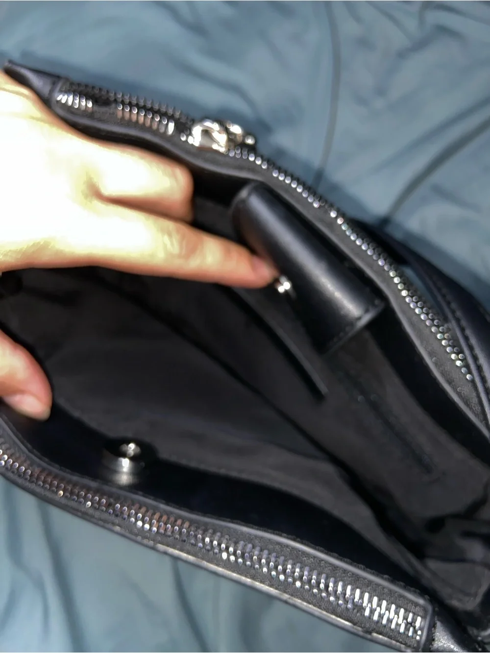 Nine West Black Smooth Crossbody Messenger Bag